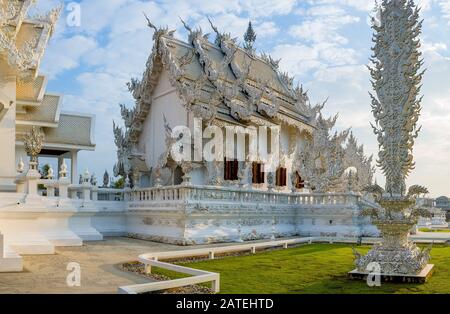 Tempio Bianco Wat Phra That Doi Chom Thong, Chiang Rai, Tailandia Foto Stock