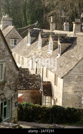 Bisley, un piccolo villaggio del Gloucestershire nel sud del Cotswolds, è a poche miglia ad est della popolare città di Stroud. Foto Stock