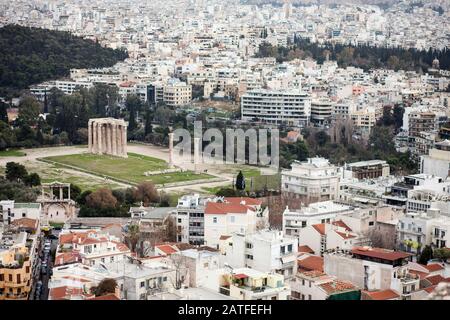 Tempio di zeus olimpio, arco di Adriano, città di Atene Foto Stock