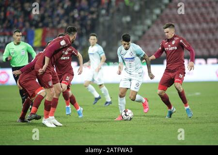 Cluj-NAPOCA, ROMANIA - 02 FEBBRAIO: Coman Florinel FCSB durante la Liga i partita tra cfr Cluj e FCSB al Dr.-Constantin-Radulescu-Stadium il 2 febbraio 2020 a Cluj-Napoca, Romania. (Foto per MB Media) Foto Stock