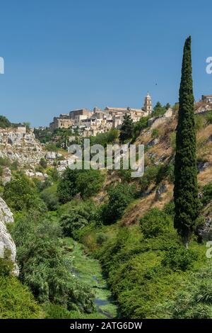 Gravina in Puglia, Bari, Puglia, Italia: Vista panoramica della città storica Foto Stock