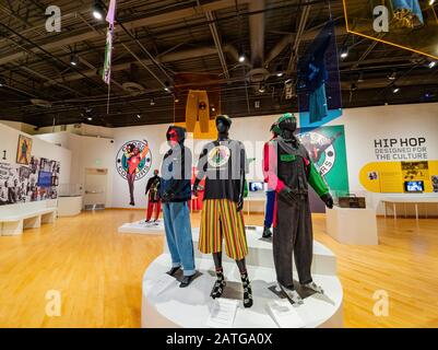 Los Angeles, 15 gennaio: Vista interna del California African American Museum il 15 GENNAIO 2020 a Los Angeles, California Foto Stock