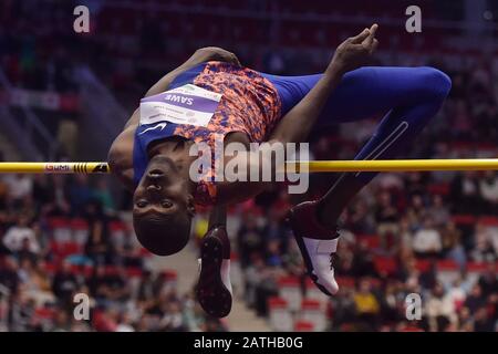 Trinec, Repubblica Ceca. 02nd Feb, 2020. Mathew SAWE del Kenya compete durante l'incontro sportivo al coperto del Beskydy's Bar in High Jump, il 2 febbraio 2019, a Trinec, Repubblica Ceca. Credit: Jaroslav Ozana/Ctk Photo/Alamy Live News Foto Stock