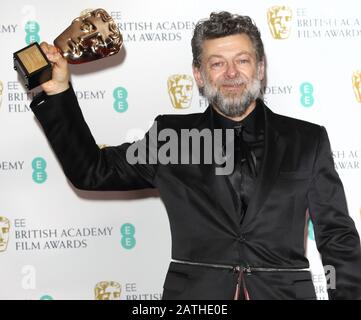 Andy Serkis - Eccezionale Contributo britannico al premio Cinema durante i BAFTA British Academy Film Awards - Sala dei vincitori presso la Royal Albert Hall. Foto Stock