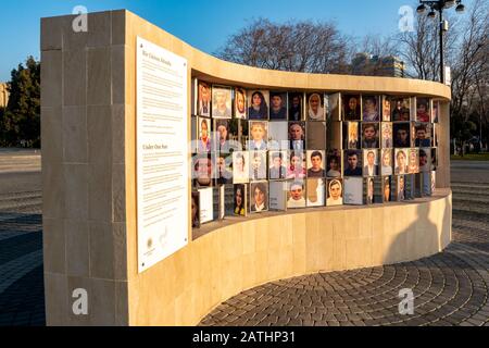 Baku, Azerbaigian 27 gennaio 2020 - mostra fotografica sotto un sole Foto Stock