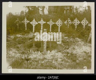 The Western Front Description: Tombe dei soldati britannici in Francia. Annotazione: La parte anteriore in Francia. Soldati britannici tombe in Francia Data: {1914-1918} luogo: Francia Parole Chiave: Cimitero, Prima guerra mondiale, fronti, morti Foto Stock