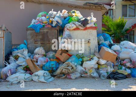Contenitore per rifiuti Foto Stock
