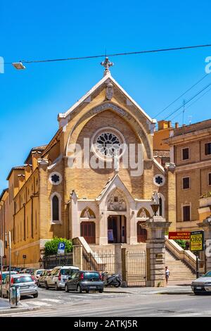 Roma, Italia - 2019/06/16: Chiesa di Sant’Alfonso di Liguori – Chiesa di Sant’Alfonso di Liguori all’Esquilino – in Via Merulana sul colle dell’Esquilino Foto Stock