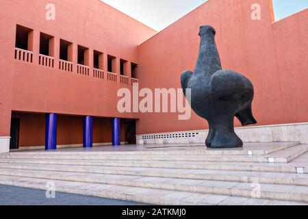 Il Museo d'Arte Contemporanea o il Museo de Arte Contemporanea adiacente al Macroplaza Grand Plaza nel quartiere Barrio Antiguo di Monterrey, Nuevo Leon, Messico. Foto Stock