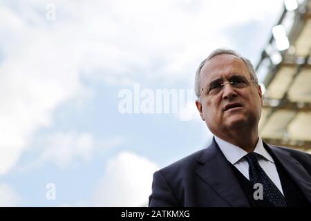 Il presidente laziale Claudio Lotito prima del campionato italiano Serie A partita di calcio tra SS Lazio e Spal 2013 lo scorso 02 febbraio 2020 allo Stadio Olimpico di Roma - Foto Federico Proietti/ESPA-Images Foto Stock