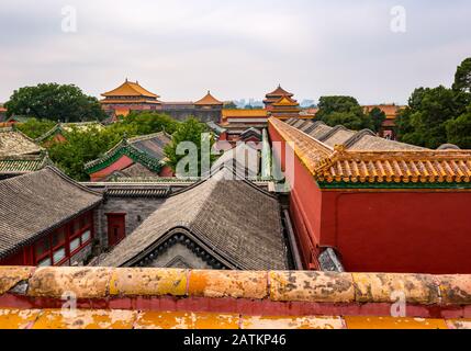 Vista colorata sui tetti dei palazzi, Città Proibita, Pechino, Cina, Asia Foto Stock