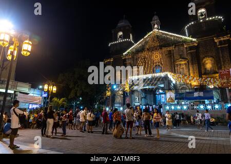 18 gennaio 2020 Persone che partecipano al festival viva sino nino manila, Manila, Filippine Foto Stock