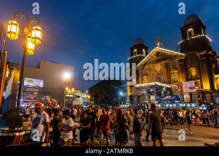 18 gennaio 2020 Persone che partecipano al festival viva sino nino manila, Manila, Filippine Foto Stock