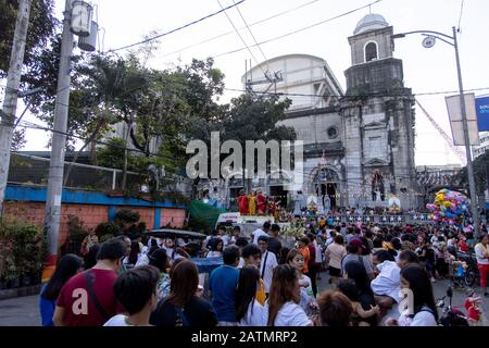 18 gennaio 2020 Persone che partecipano al festival viva sino nino manila, Manila, Filippine Foto Stock