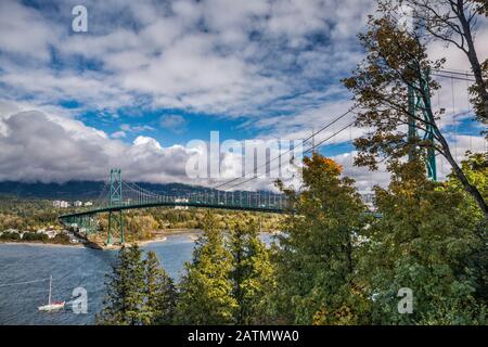 Lions Gate Bridge, ponte sospeso, vista da Stanley Park a Vancouver, British Columbia, Canada Foto Stock