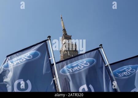 Polonia, OTWOCK - 22 aprile 2017: 9th Rally Mustang Club Polonia, Palazzo della Cultura e della Scienza Varsavia Foto Stock