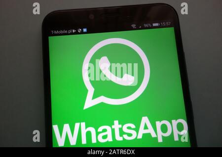 Logo WhatsApp sullo smartphone Foto Stock