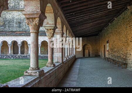 Chiostro, Abbazia di San Michele di Cuxa, Codalet Foto Stock