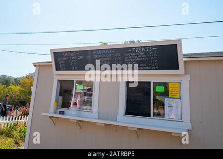 Fotografia di Clayton Valley Pumpkin Farm e Alberi di Natale, un punto di interesse a Clayton, California, Stati Uniti, vista esterna Foto Stock