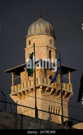 Israele, Gerusalemme. Minareto Bab Al-Silsilla (Minareto Della Porta Delle Catene). 14th secolo. Uno dei quattro minareti della Moschea al-Aqsa. Foto Stock