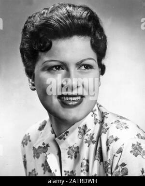 Patsy CLINE (1932-1963) Foto promozionale del cantante statunitense nel 1961 Foto Stock