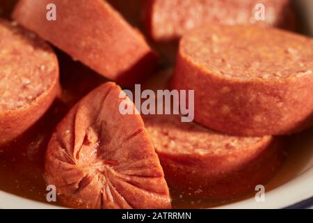 Hot Bologna, un classico insaccato e sottaceto di Coal Country in Pennsylvania, Stati Uniti Foto Stock