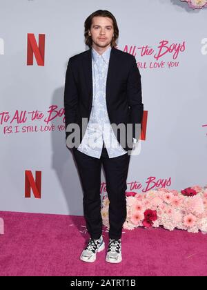 3 febbraio 2020, Los Angeles, CA, USA: Joel Courtney frequenta Premiere Di Netflix ''A Tutti i ragazzi: P.S. i Still Love You'' al Teatro Egizio. (Immagine Di Credito: © Billy Bennnight/Zuma Wire) Foto Stock