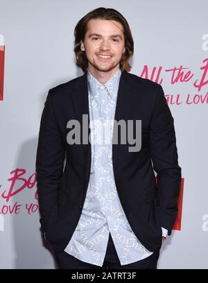 3 febbraio 2020, Los Angeles, CA, USA: Joel Courtney frequenta Premiere Di Netflix ''A Tutti i ragazzi: P.S. i Still Love You'' al Teatro Egizio. (Immagine Di Credito: © Billy Bennnight/Zuma Wire) Foto Stock