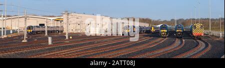 Appena assemblati classe 800 IEP treni per primo la Great Western Railway e la classe 385's per Scotrail presso la Hitachi impianto di assemblaggio a Newton Aycliffe Foto Stock