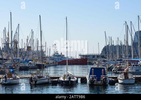 Barche E Barche Al Simon'S Town Wharf Foto Stock