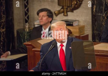 Washington DC, 4 febbraio 2020 il presidente Donald J. Trump dà il suo terzo stato dell’Unione ai membri della Camera Dei Rappresentanti Foto Stock