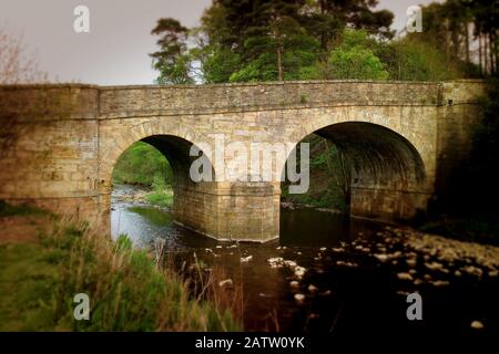 Ponte sul fiume Derwent, Blanchland, Northumberland Foto Stock