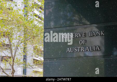 Melbourne, Australia - 6 aprile 2017: Riserva alla banca dell'edificio australiano nel CBD di Melbourne, Australia Foto Stock