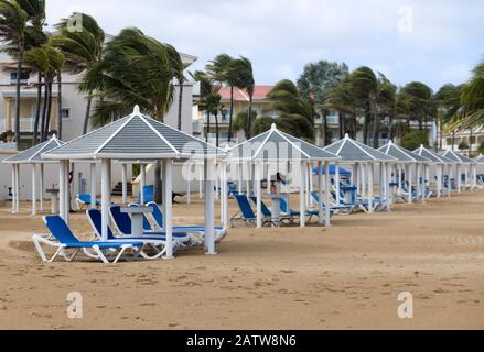 Spiaggia privata presso il Marriott Hotel Resort at Frigate Bay nelle Indie Occidentali Foto Stock