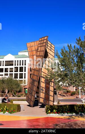 Scultura 'The Doors' nel quartiere Waterfront di Scottsdale AZ Foto Stock