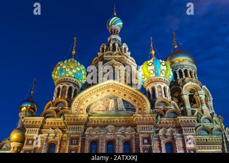 Chiesa del Salvatore sul sangue versato (Cattedrale della Resurrezione di Cristo) a San Pietroburgo, Russia. E' un punto di riferimento architettonico del centro Foto Stock