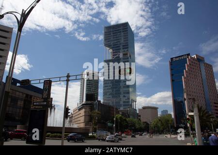 Moderni edifici di uffici sull'Avenida Paseo de la Reforma Mexico City Foto Stock