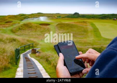 Sistema di irrigazione digitale controllato in uso campo da golf Foto Stock