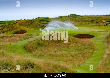 Sistema di irrigazione digitale controllato in uso campo da golf Foto Stock
