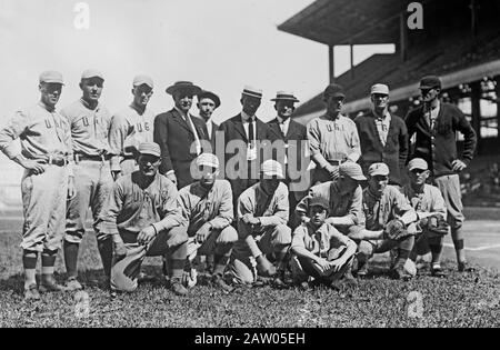 Squadra di baseball che rappresenta la United gas Improvement Company di Philadelphia A's ca. 1913 Foto Stock