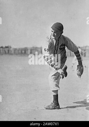 Il giocatore di baseball Johnny King, forse una brocca con i Denver Grizzlies (squadra di classe A) ca. 1910-1915 Foto Stock