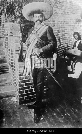 Emiliano Zapata Salazar (1879-1919), leader della Rivoluzione messicana (1910-1920) ca. 1911 Foto Stock