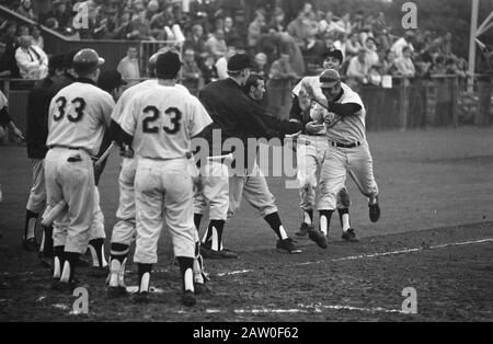 International Baseball Week in Haarlem Netherlands at the Berlin Bears 4-2 Date: June 22, 1969 Location: Haarlem, Noord-Holland Keywords: Baseball Weeks matches Foto Stock