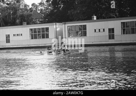 Dutch Canoe Championships Haarlem 100 metri inizio: 7 luglio 1962 posizione: Haarlem Foto Stock