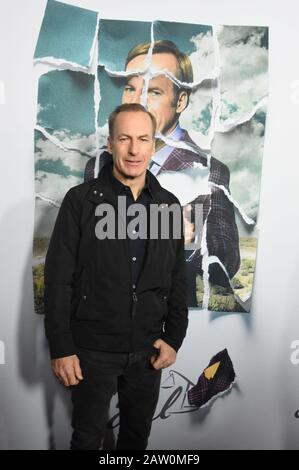 Hollywood, California, Stati Uniti 5th Febbraio 2020 l'attore Bob Odenkirk partecipa alla "Migliore chiamata Saulo" di AMC per la quinta prima stagione il 5 Febbraio 2020 presso l'ARCLIGHT Cinemas Hollywood di Hollywood, California, Stati Uniti. Foto Di Barry King/Alamy Live News Foto Stock