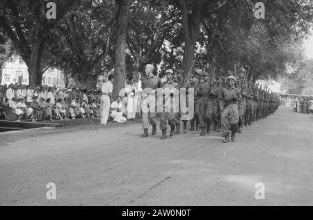 Ospedale Militare Di Medan. Defilé Medan [Negara Parties] [Parata Militare] Data: 13 Marzo 1948 Luogo: Indonesia, Medan, Indie Orientali Olandesi, Sumatra Foto Stock