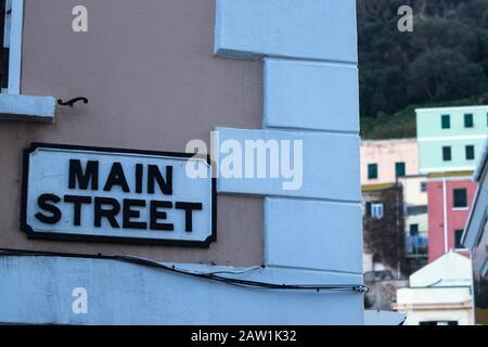 Main Street segnale su un muro di una casa a Gibilterra Foto Stock