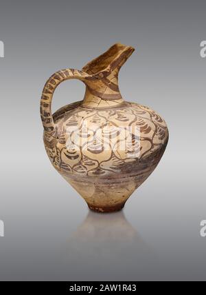 Caraffa Minoan decorata con design floreale stilizzato, Konssos 'Unesplorato Mansion' 1450-1370 a.C.; 1400-1250 a.C.; Museo Archeologico di Heraklion, grigio b. Foto Stock