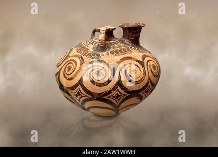 Vaso a staffa decorato in stile minoico con design swirl, Zakros Palace 1500-1400 a.C.; Museo Archeologico di Heraklion. Foto Stock