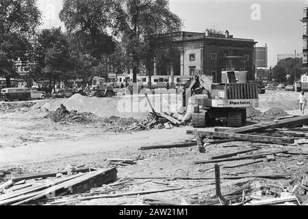 Demolizione Haarlemmerhout Gardens, Amsterdam Panoramica della Haarlemmerplein, posteriore Haarlemmerpoort Data: 1 giugno 1971 Località: Amsterdam, Noord-Holland Parole Chiave: Demolizione, costruzione, immagine della città, rinnovamento urbano Foto Stock